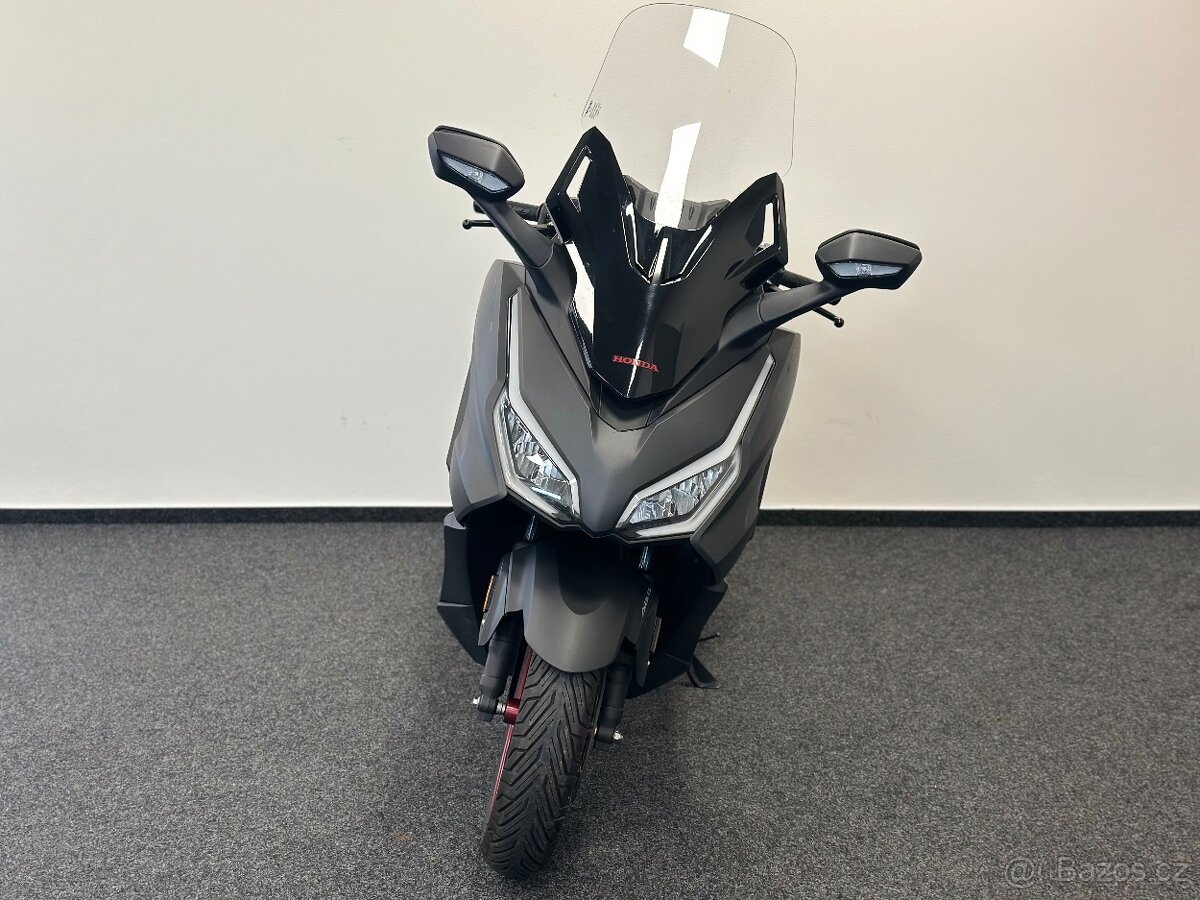 Honda Forza 125 Special Edition - 4