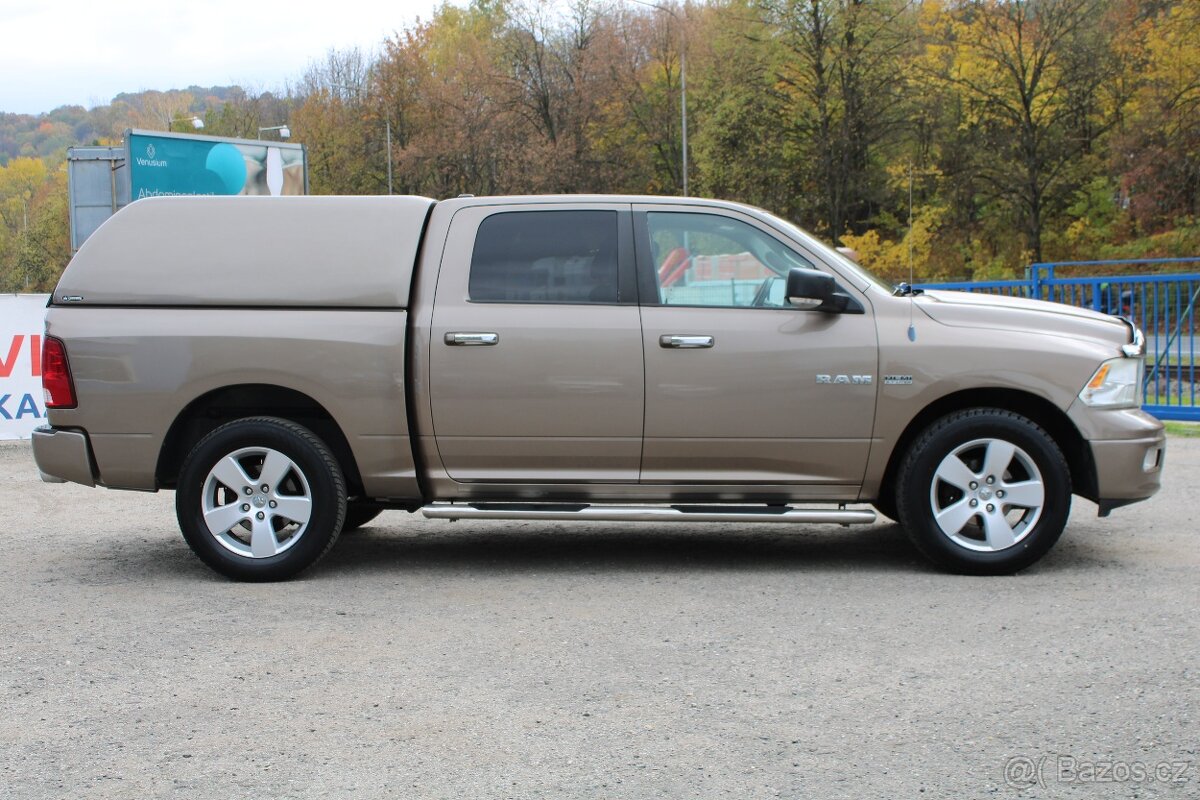 Dodge RAM 5,7 HEMI A/T,4x4,DPH,TAŽNÉ,2010 - 4