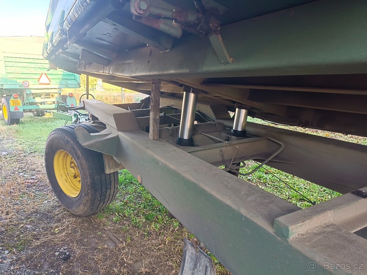 Traktorový přívěs 12T - 4