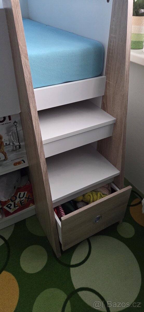 Vyvýšená velká dětská postel s psacím stolem - 4