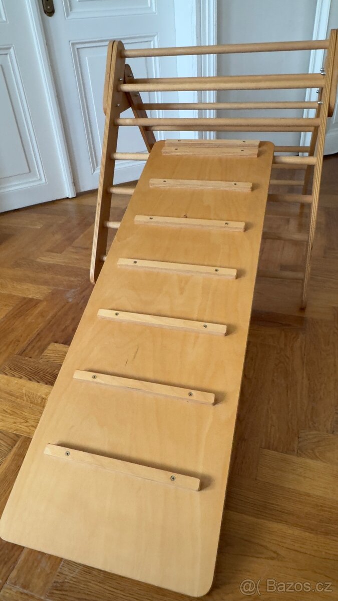 Pikleruv triangl (trojúhelník) se skluzavkou - 4