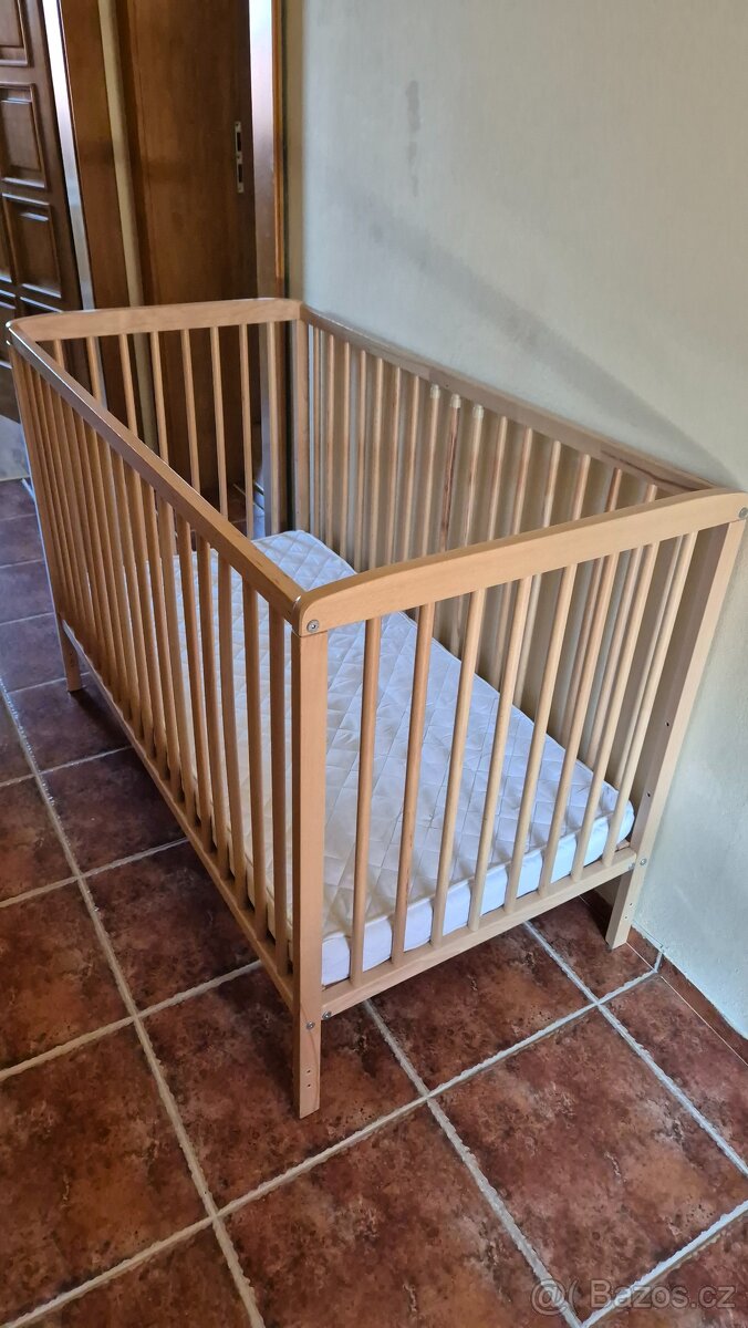 Dětská postýlka + matrace - 4