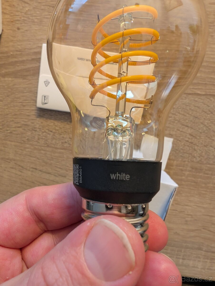 Žárovky Philips HUE white filament 7W E27 A60 - 4