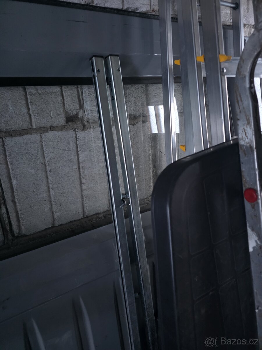 Ford Tranzit přepážka posuvná. Lišty k tomu. - 4