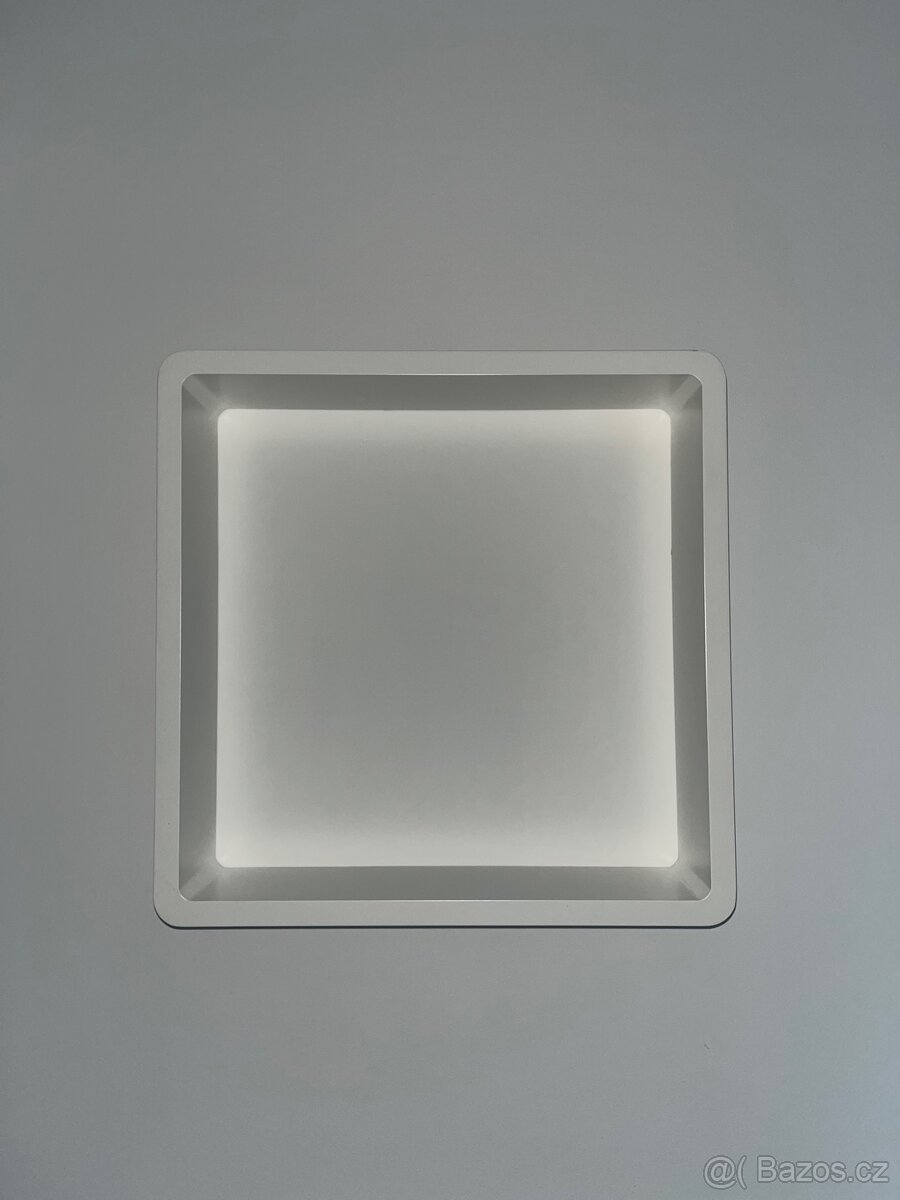 Sada 4 čtvercových polic - 4