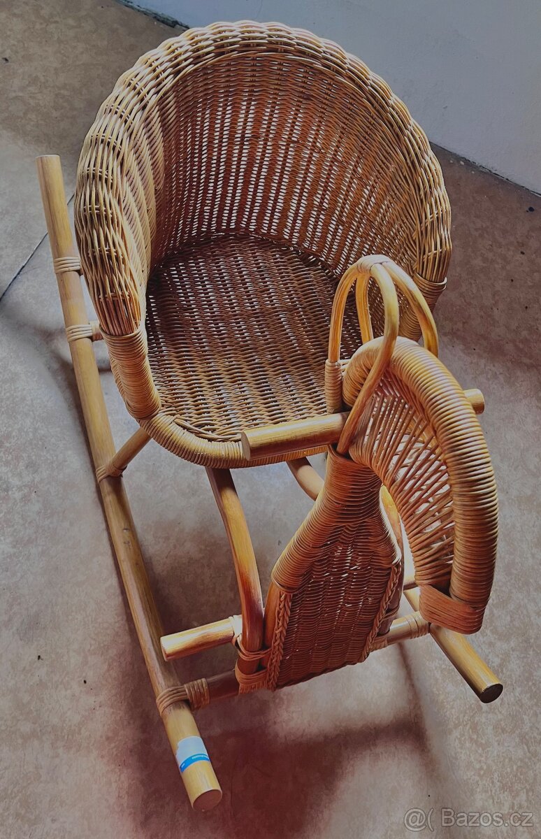 Ratanový houpací kůň - 4