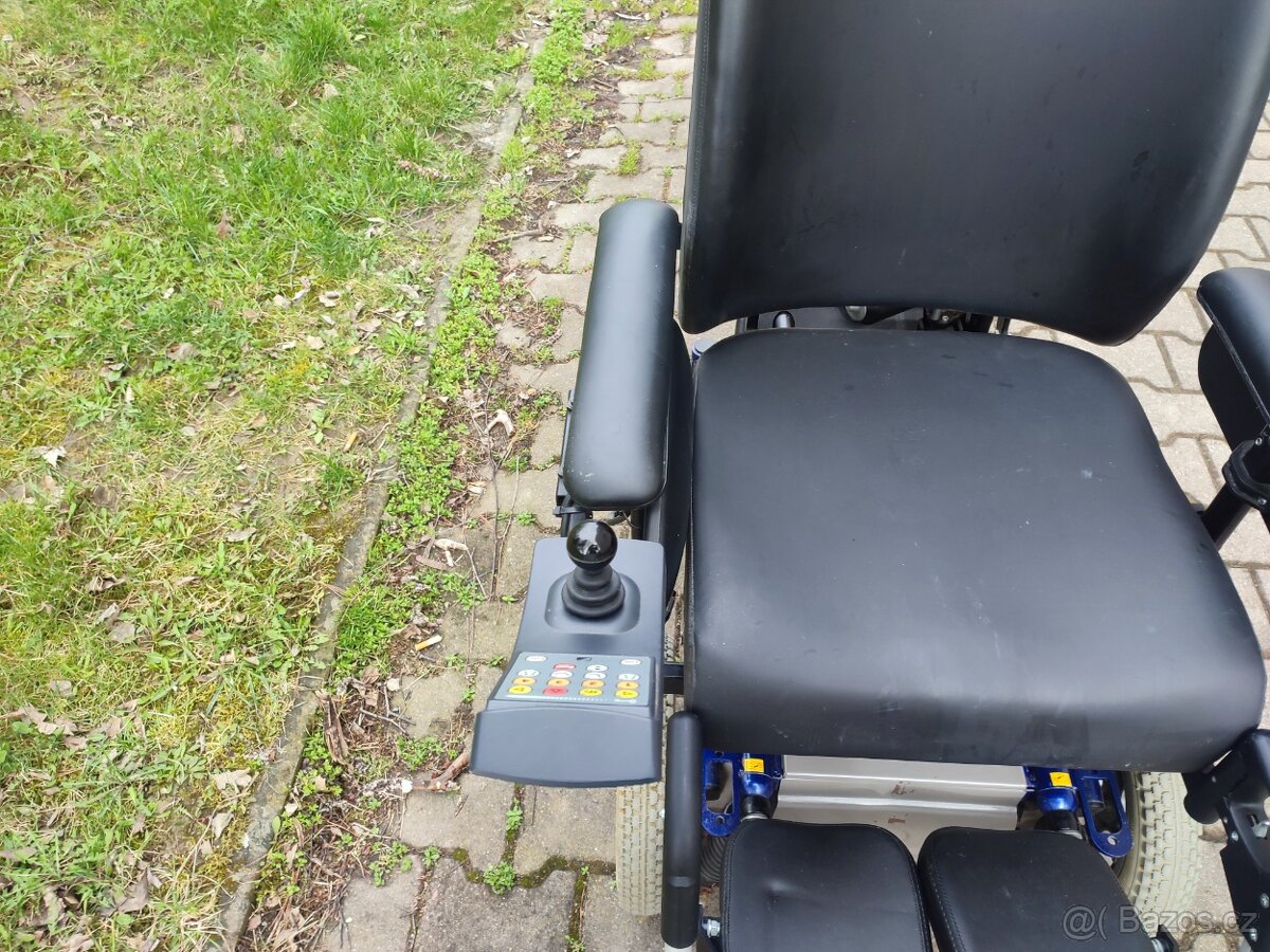 Elektrický invalidní vozík - 4
