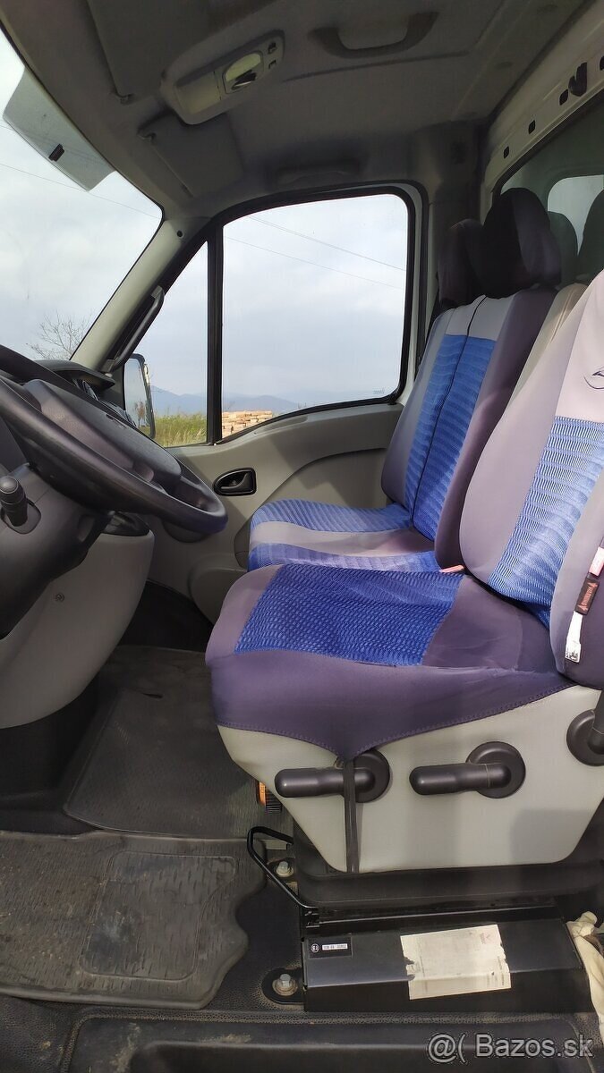 Obytné auto - karavan - Renault - 4