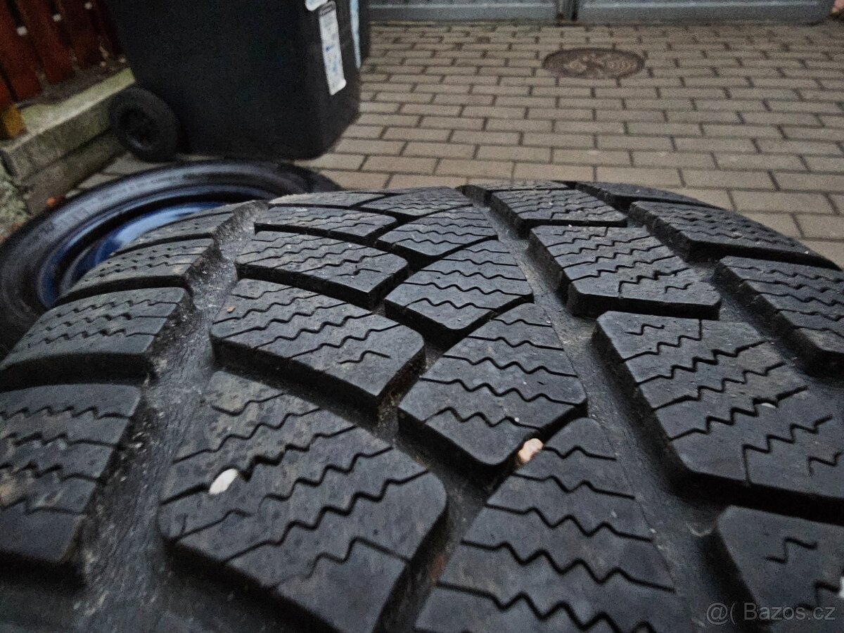 Zimní kola R15 5x100 Škoda Octavia VW Golf Bora - 4