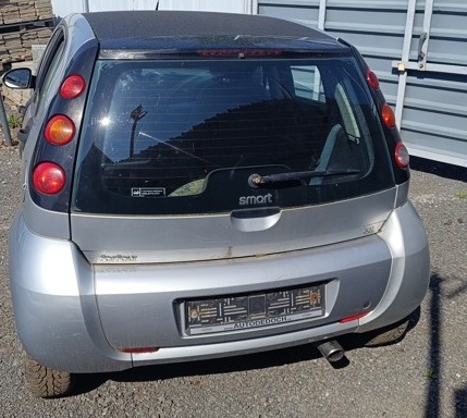 ND z Smart ForFour 1493.cm3 50.kw nafta r.v. 2004 (K19) - 4