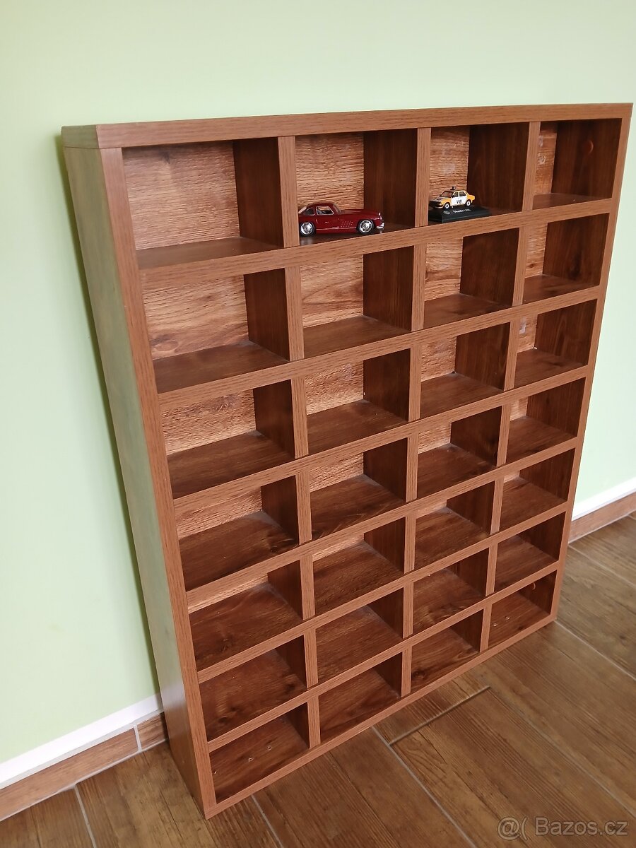 Police vitrína regály - 4