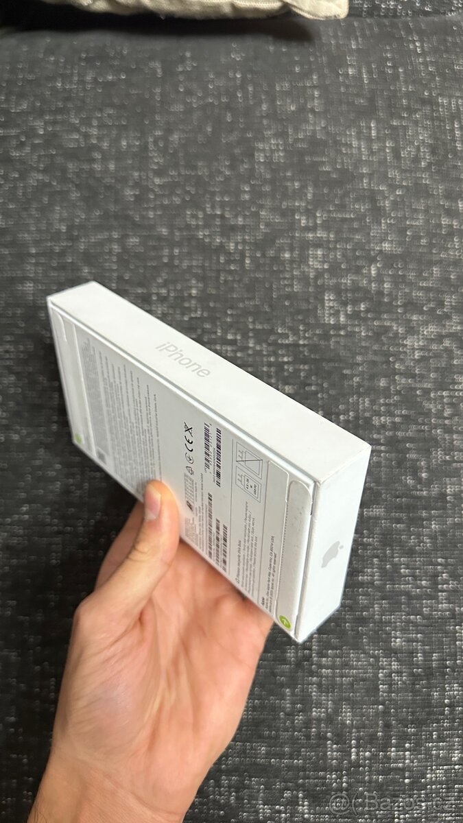 Nový nerozbalený Iphone 16e 128GB - 4