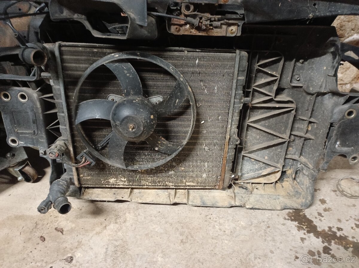 Škoda Fabia 1 - chladičová stěna+ chladič - 4