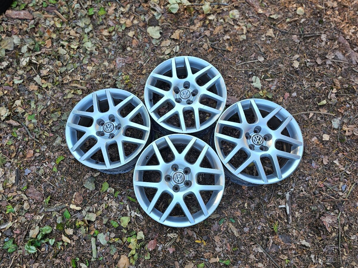Sada originálních Alu disků - VW MONTREAL II R16 - 4