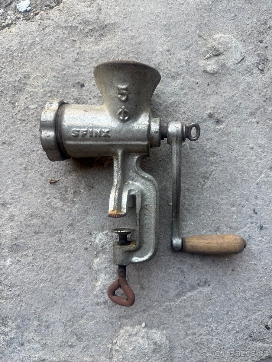 Prodám dva mlýnky na maso - 4