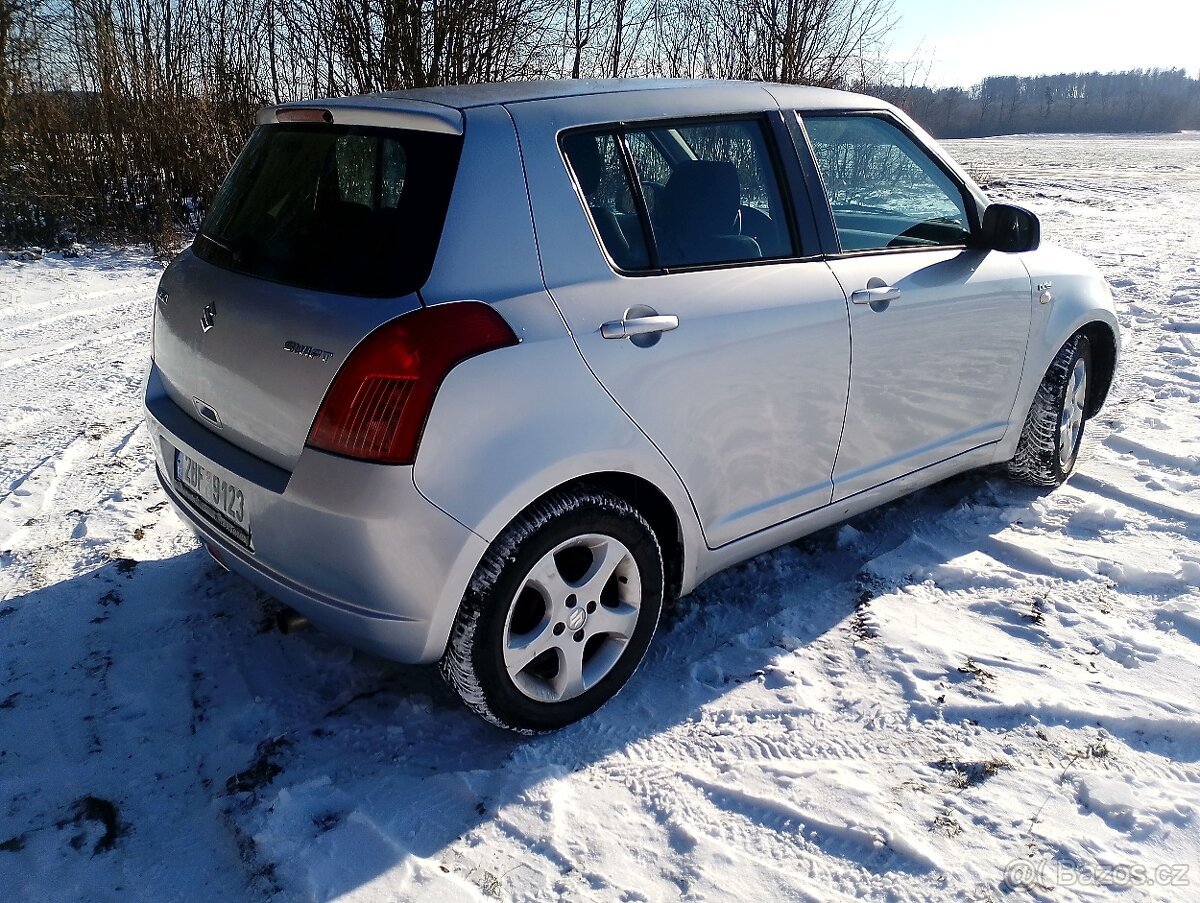 Suzuki Swift 1.3 DDiS - 4