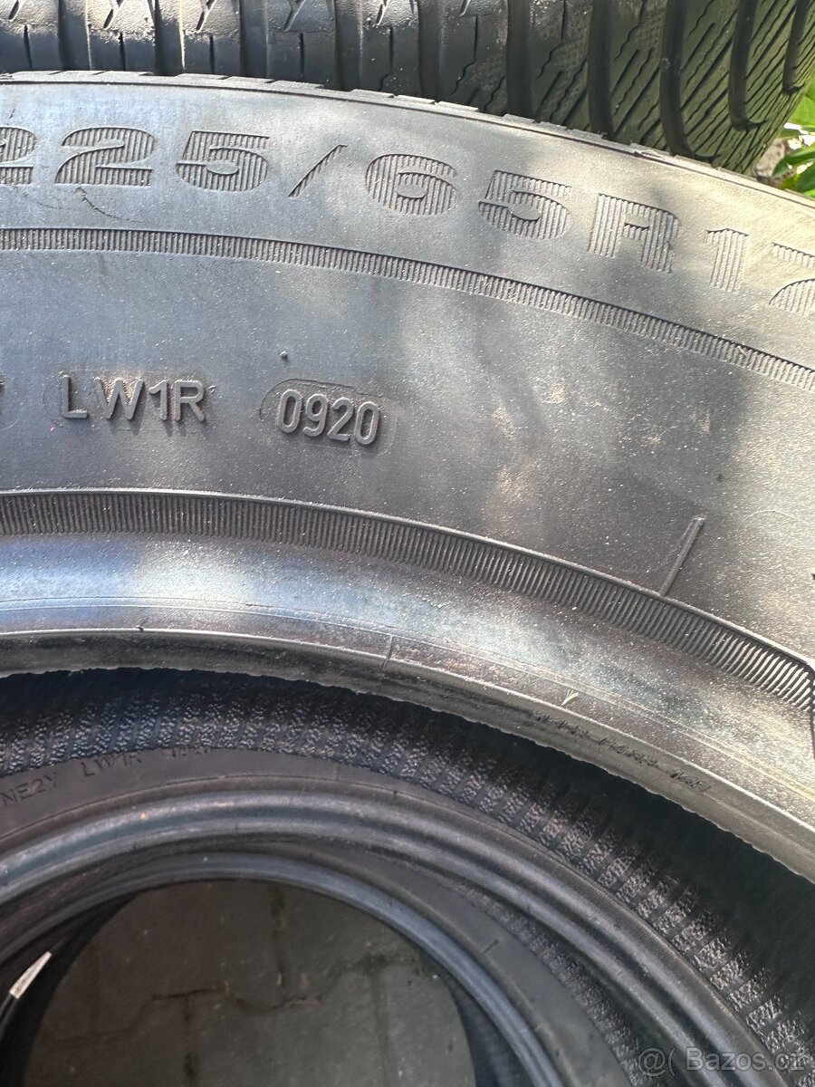 Zimní sada pneu 225/65 R17 106H - Dunlop - 4