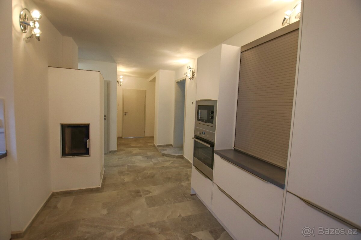 Pronájem bytu 4+1 se zahradou a parkováním - 4