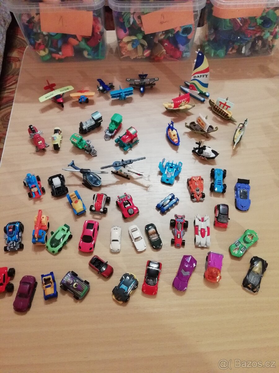 350 kusů kinder technika - 4
