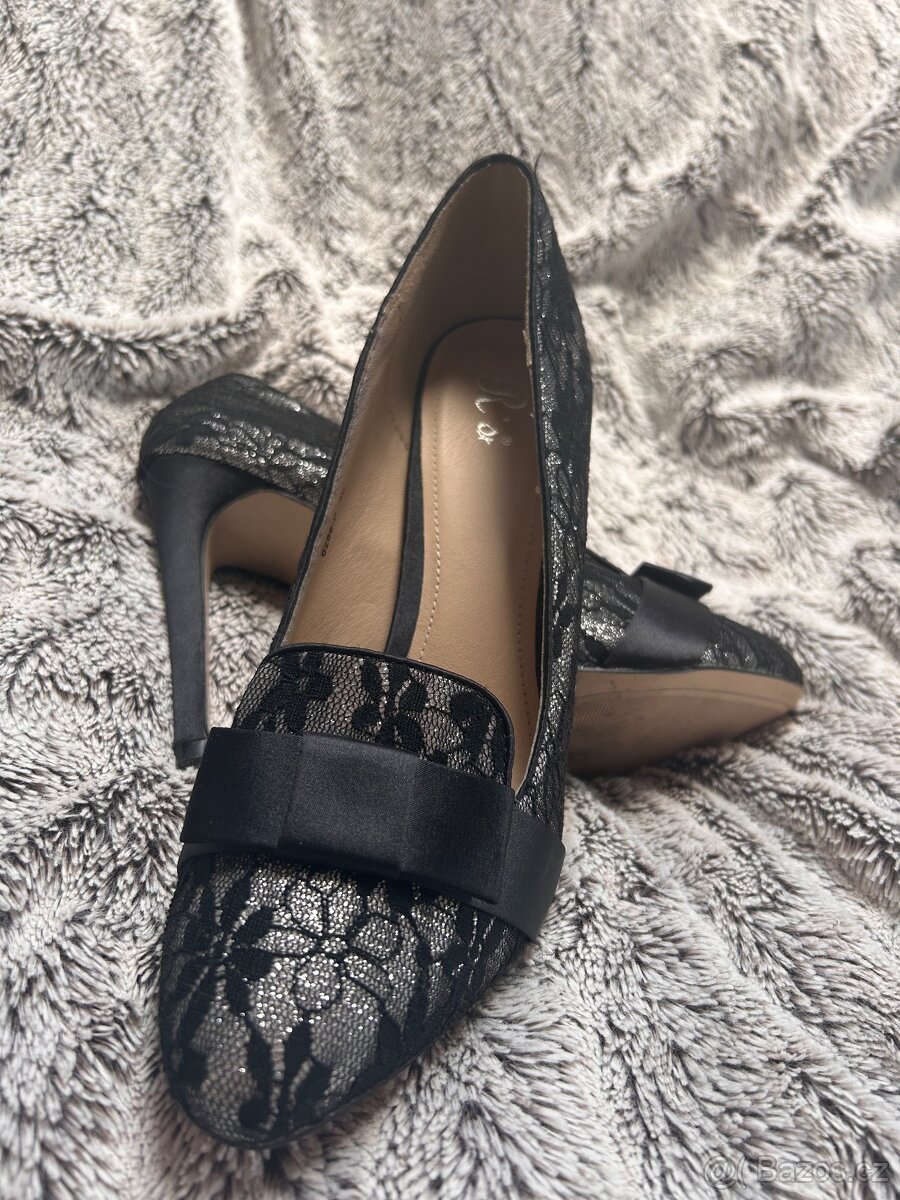 Luxusní krajkové černé lodičky vel 40 - 4