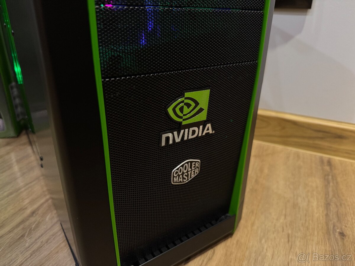 Cooler Master CM 690 NVIDIA Edition - 4