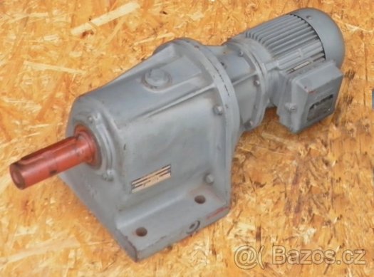 Pomaloběžné elektromotory s převodovkou - 4