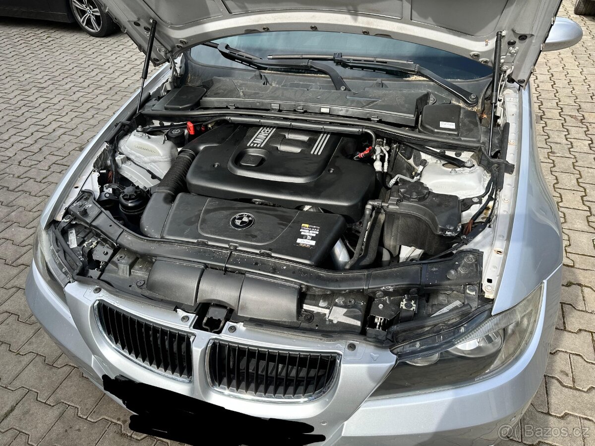 BMW E91 320d M47 automat kůže navigace panorama - 4