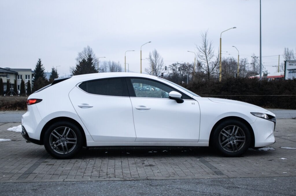 Mazda 3 90kW (2020). - 4
