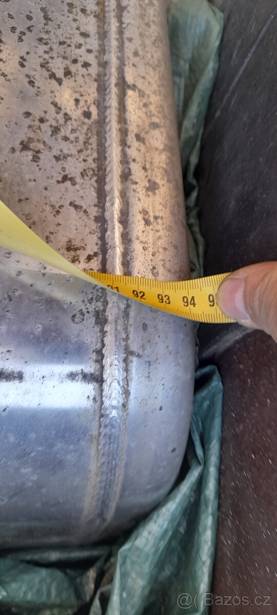 Palivová nádrž - 4