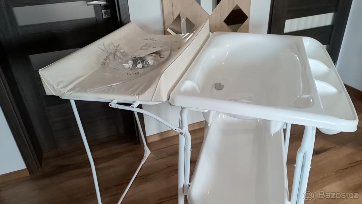 Prodám přebalovací pult - 4