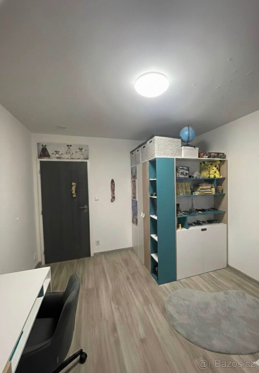 Dětská šatní skříň - 4