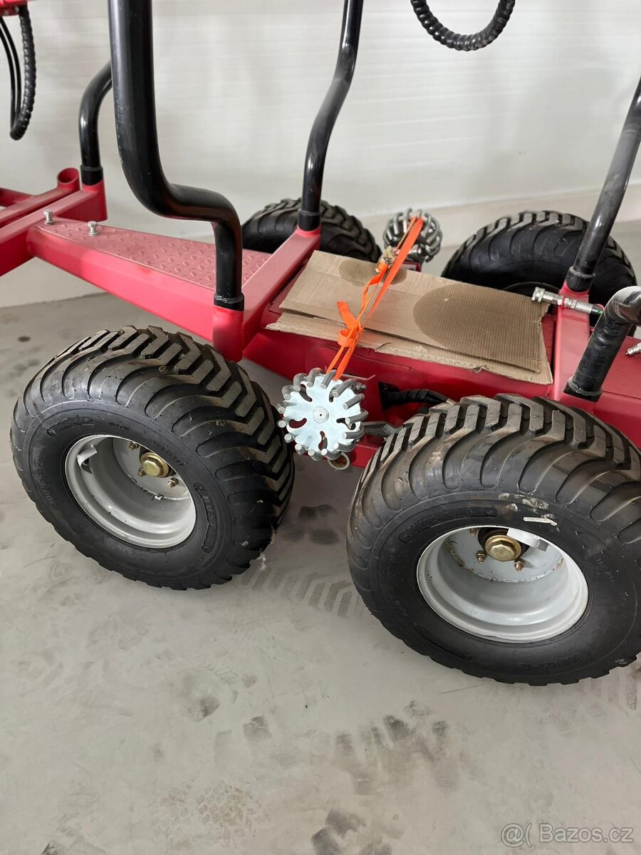 vyvážečka dřeva, jeřáb, valník na dřevo, traktor - 4