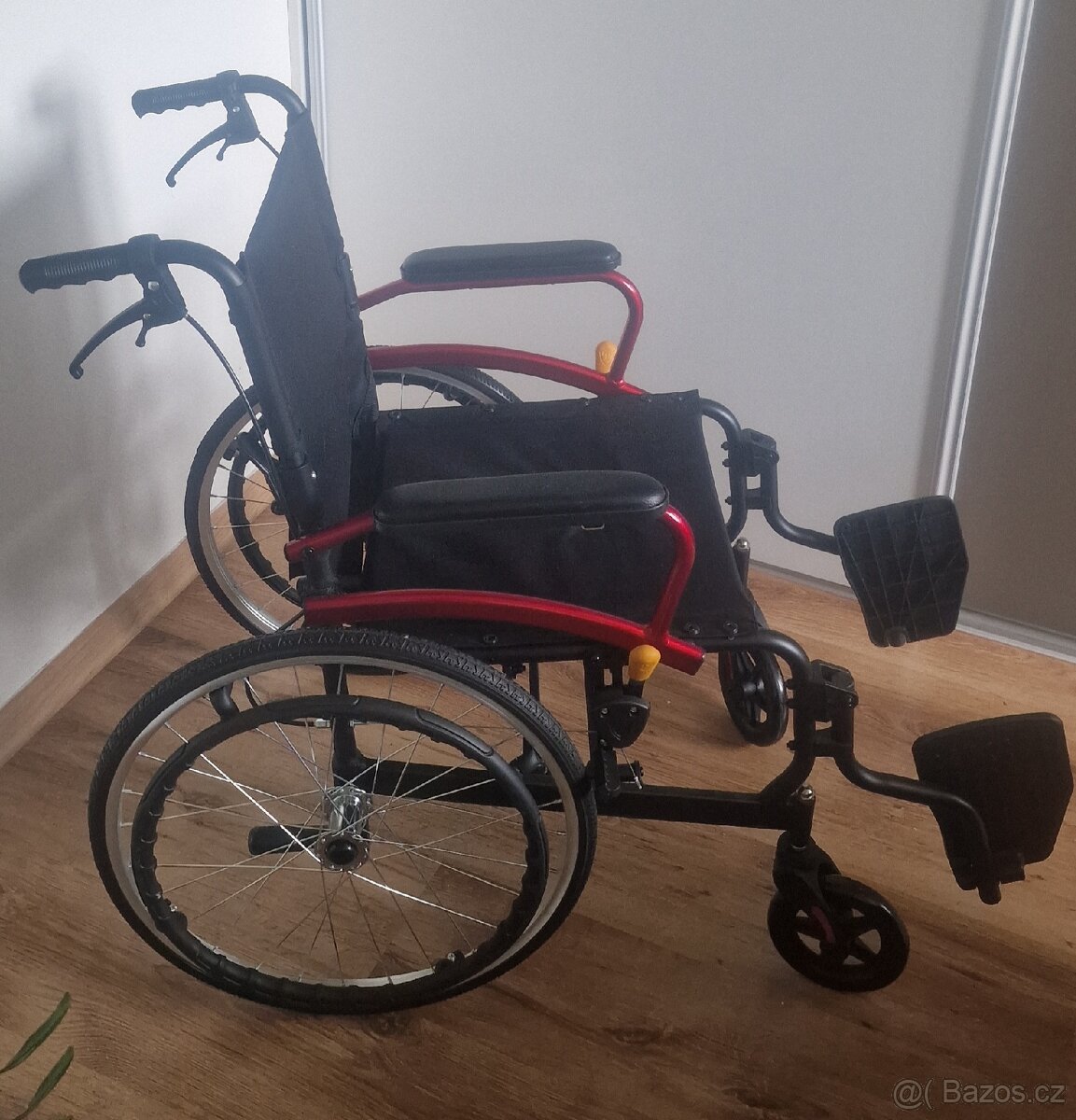 Odlehčený invalidní vozík nový - 4