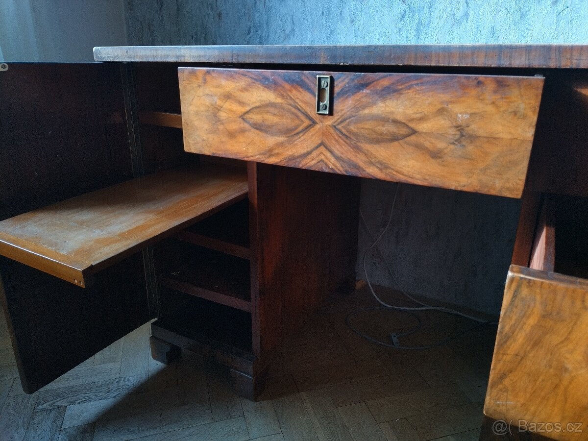 Historický psací stůl - 4