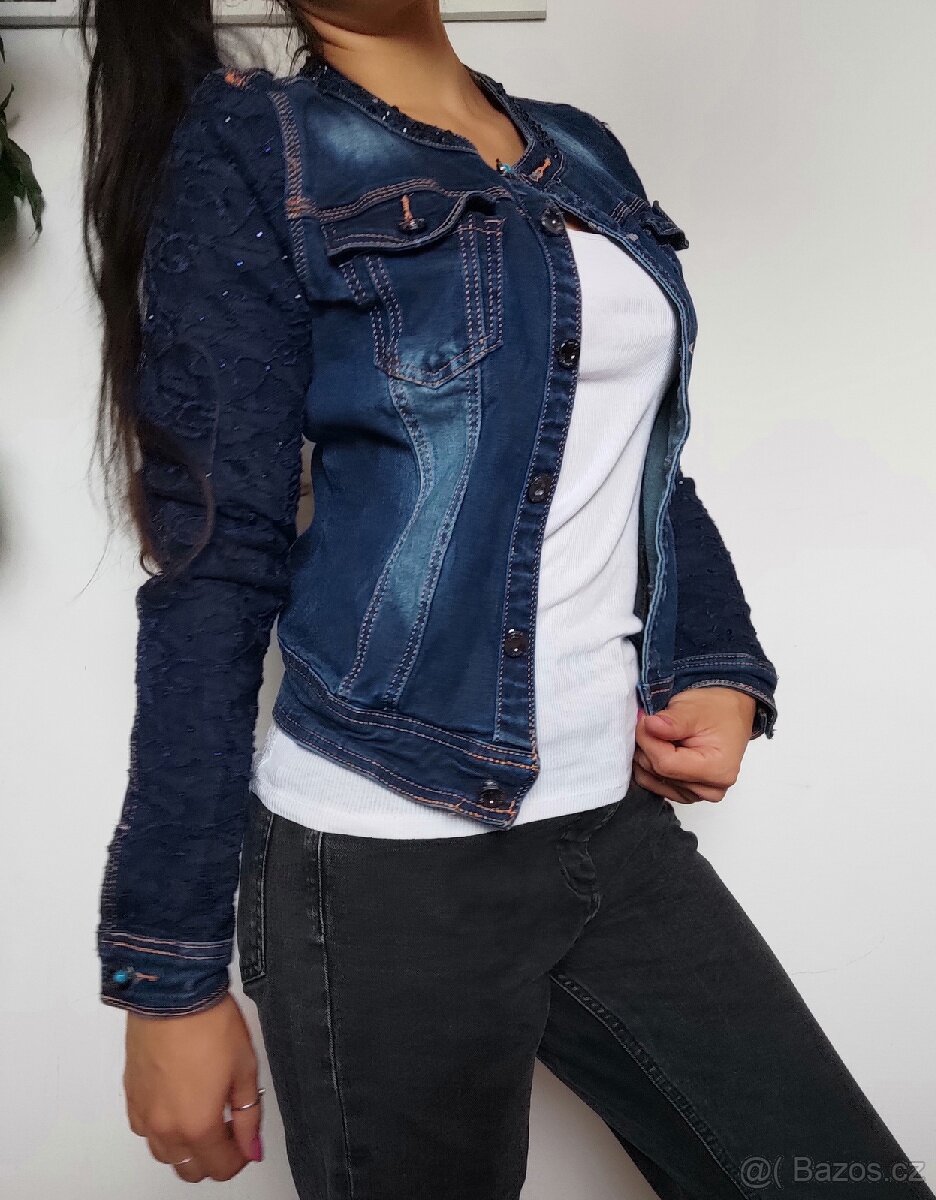 Krásná džínová vypasovaná bundička. Top stav - 4