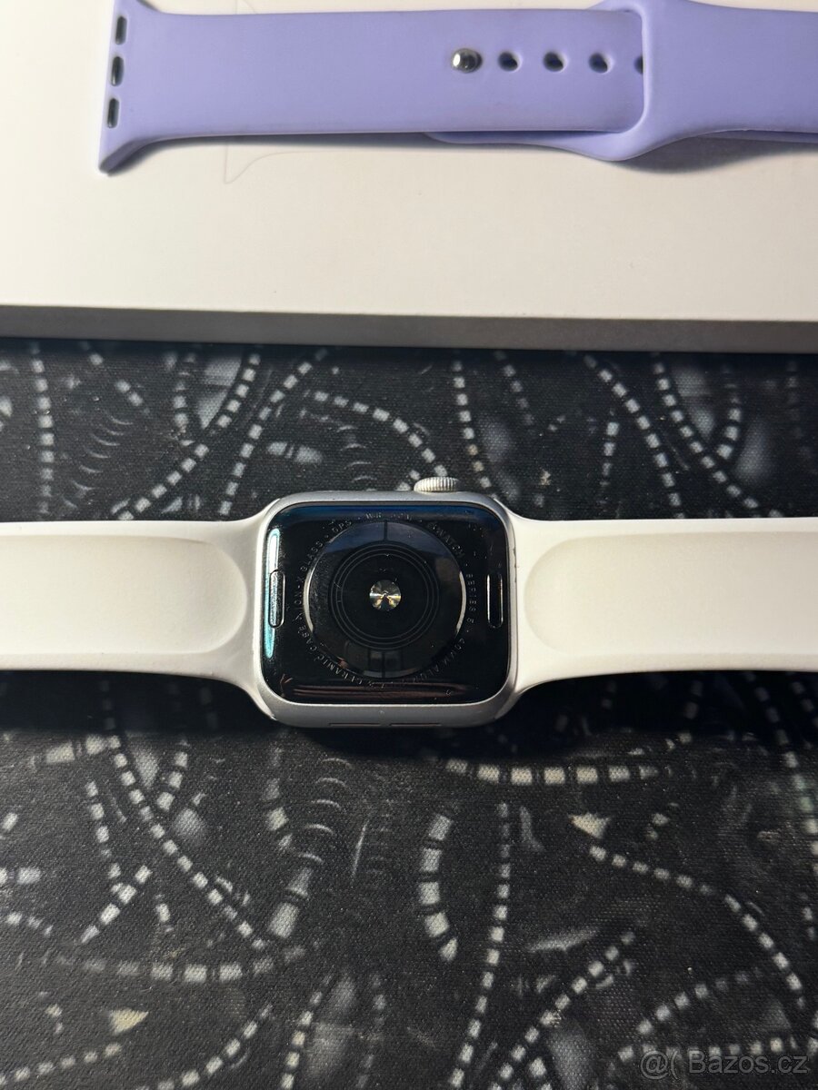 Apple Watch Series 5 - 4