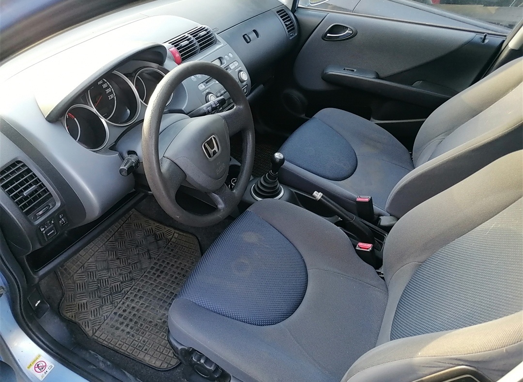 Prodám náhradní díly na Honda Jazz 2004 - 4