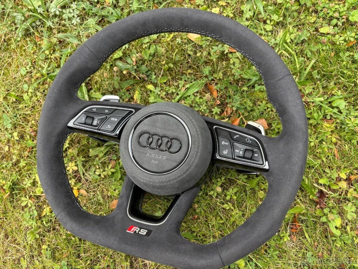 -AUDI MULTIFUNKCNY VOLANT ALKANTARA s logom RS - 4