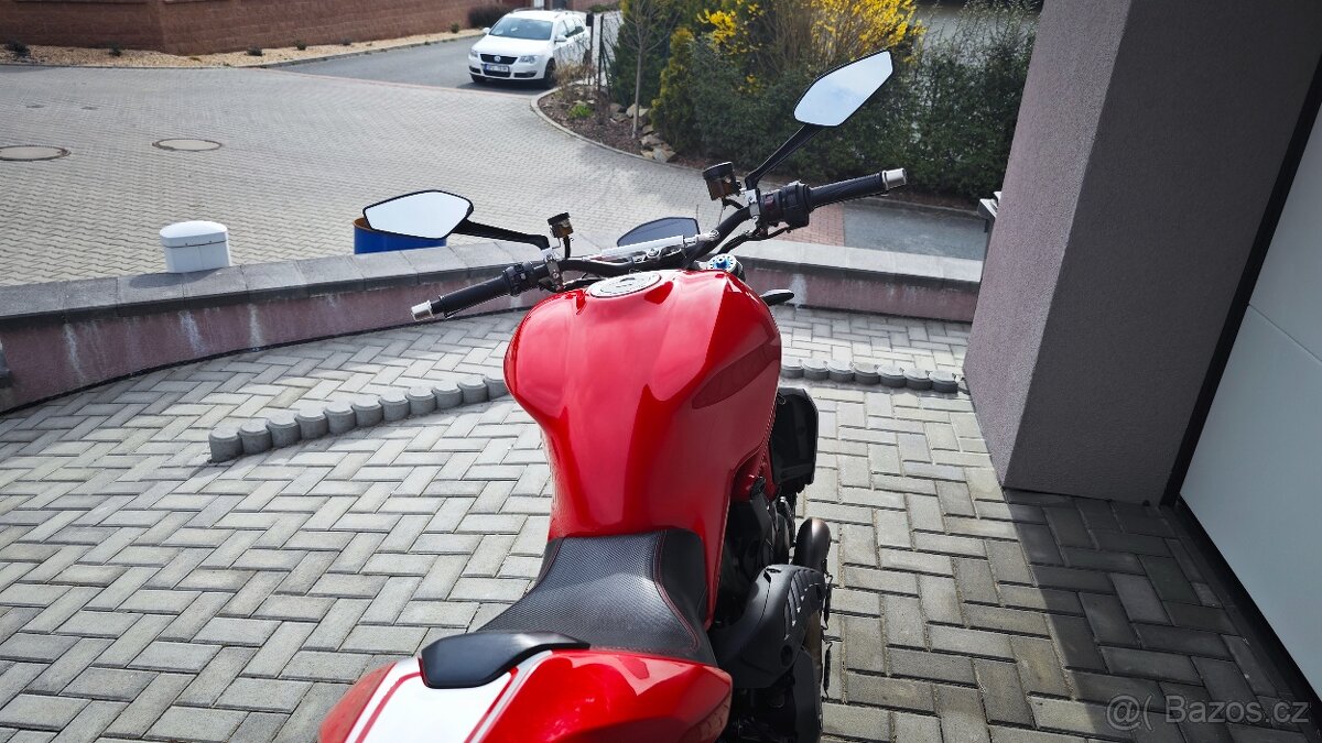 Ducati Monster 1200r - 4