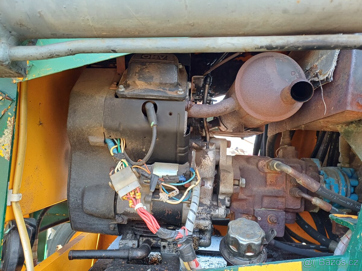 Predátor TLB 220 - 4