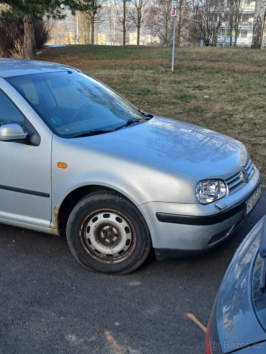 VW Golf IV 1.6 benzín – nová STK - 4