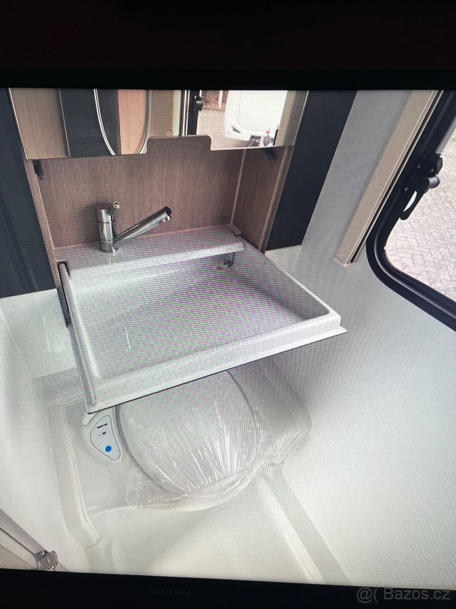 Adria Action sport (lehký 1085 kg s max. hmot. 1300kg) - 4