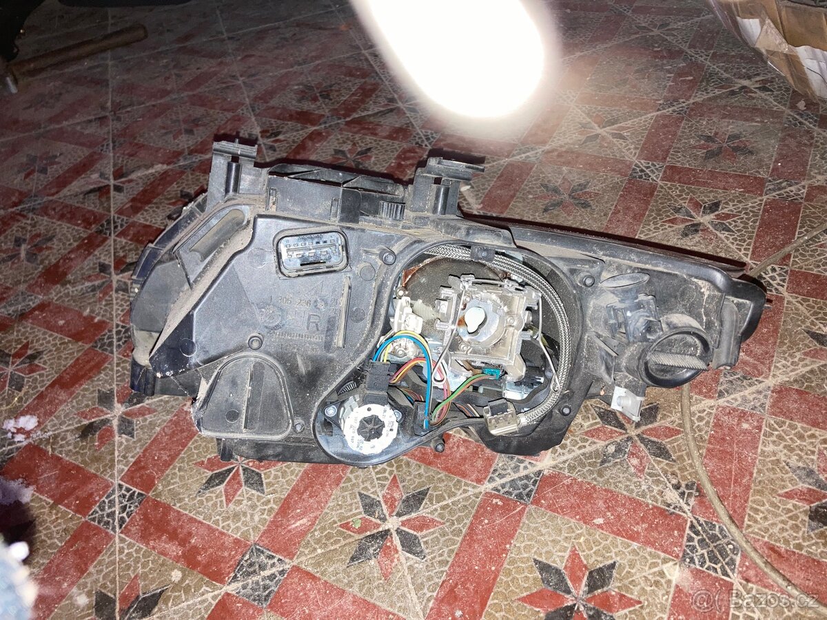 Bmw e92 xenon - spolujezdec - 4