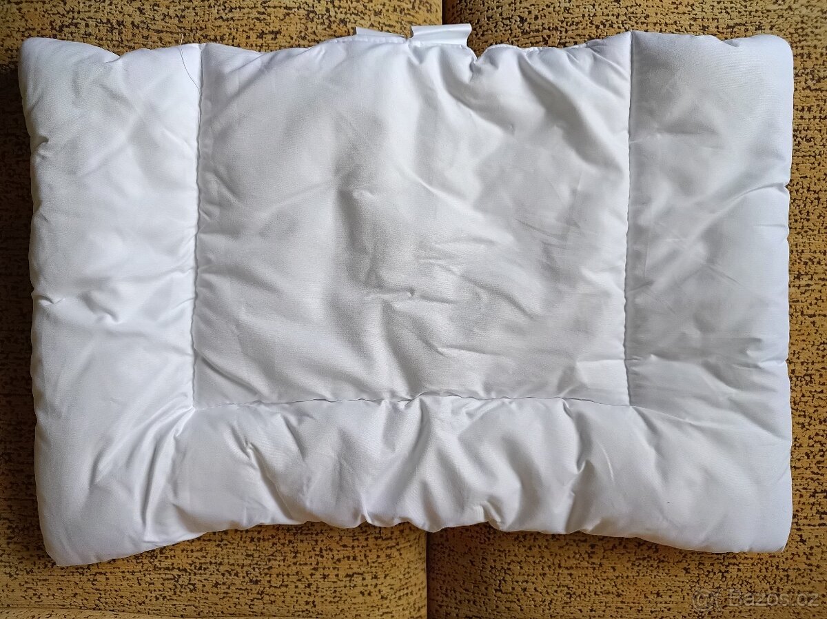 NOVÁ peřinka a polštářek do postýlky. 135 x100 cm, polštářek - 4