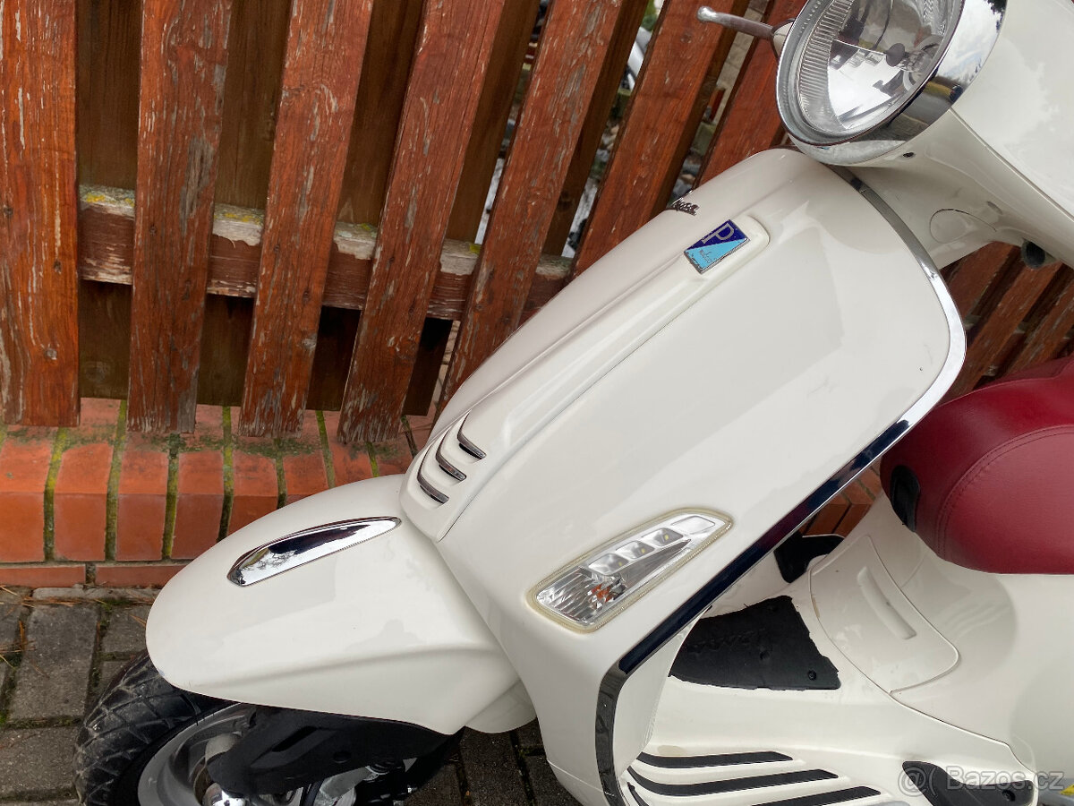 Vespa Primavera 125 3V - 4