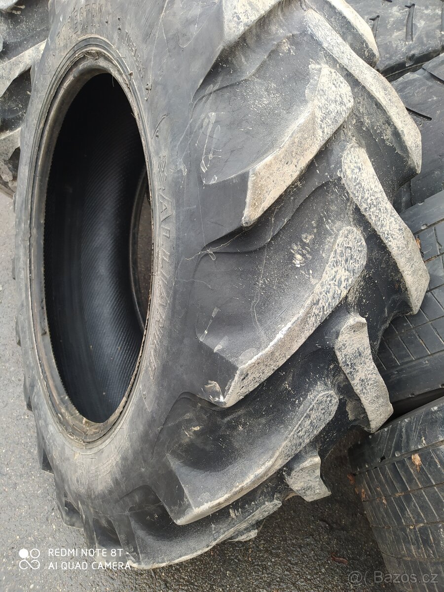 Prodám použité trakrorove pneu - 4