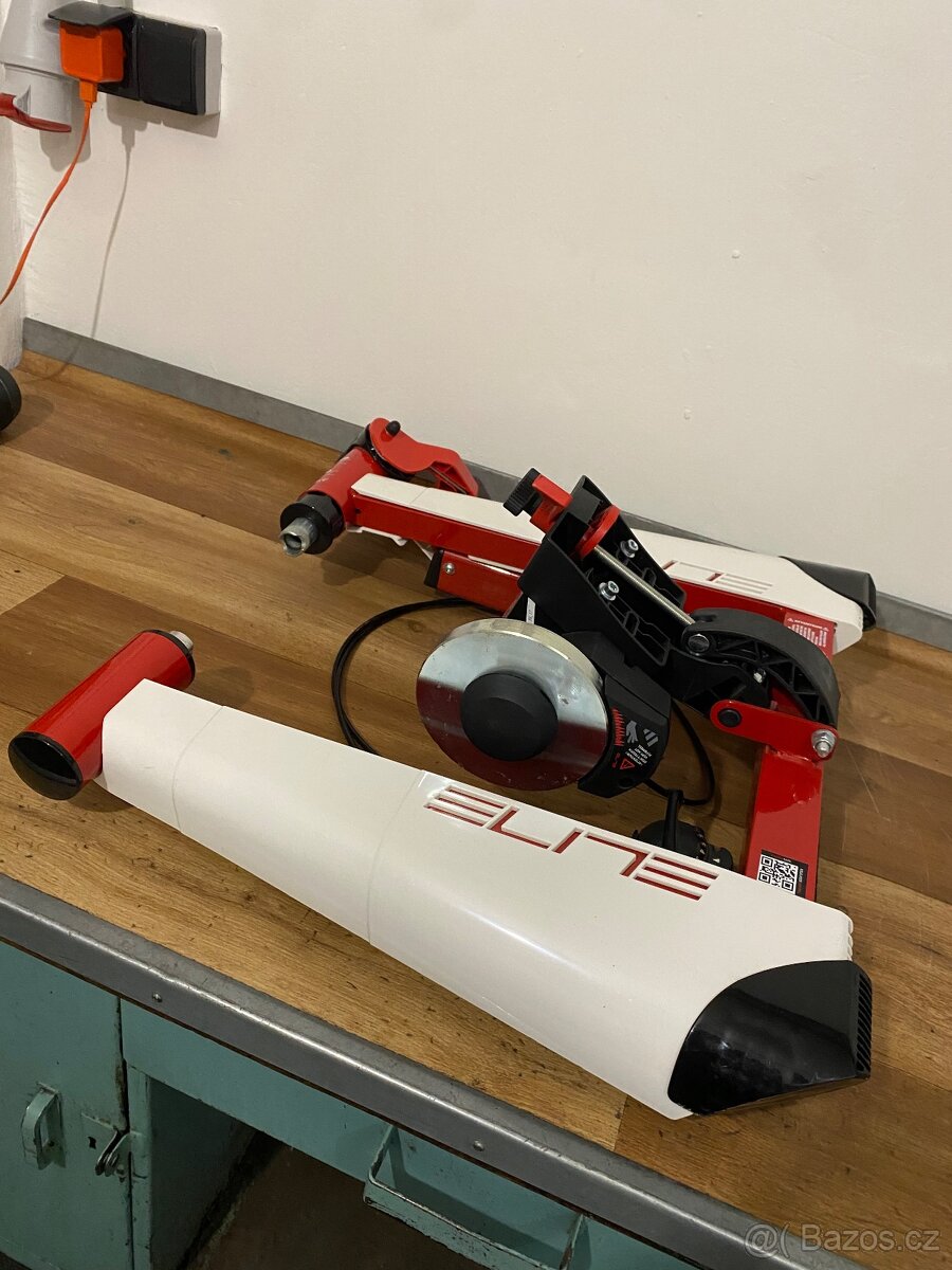 Cyklotrenažér Elite - 4