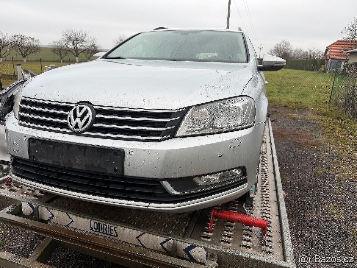 VW Passat B7 combi 2.0tdi CFFB DSG - 4