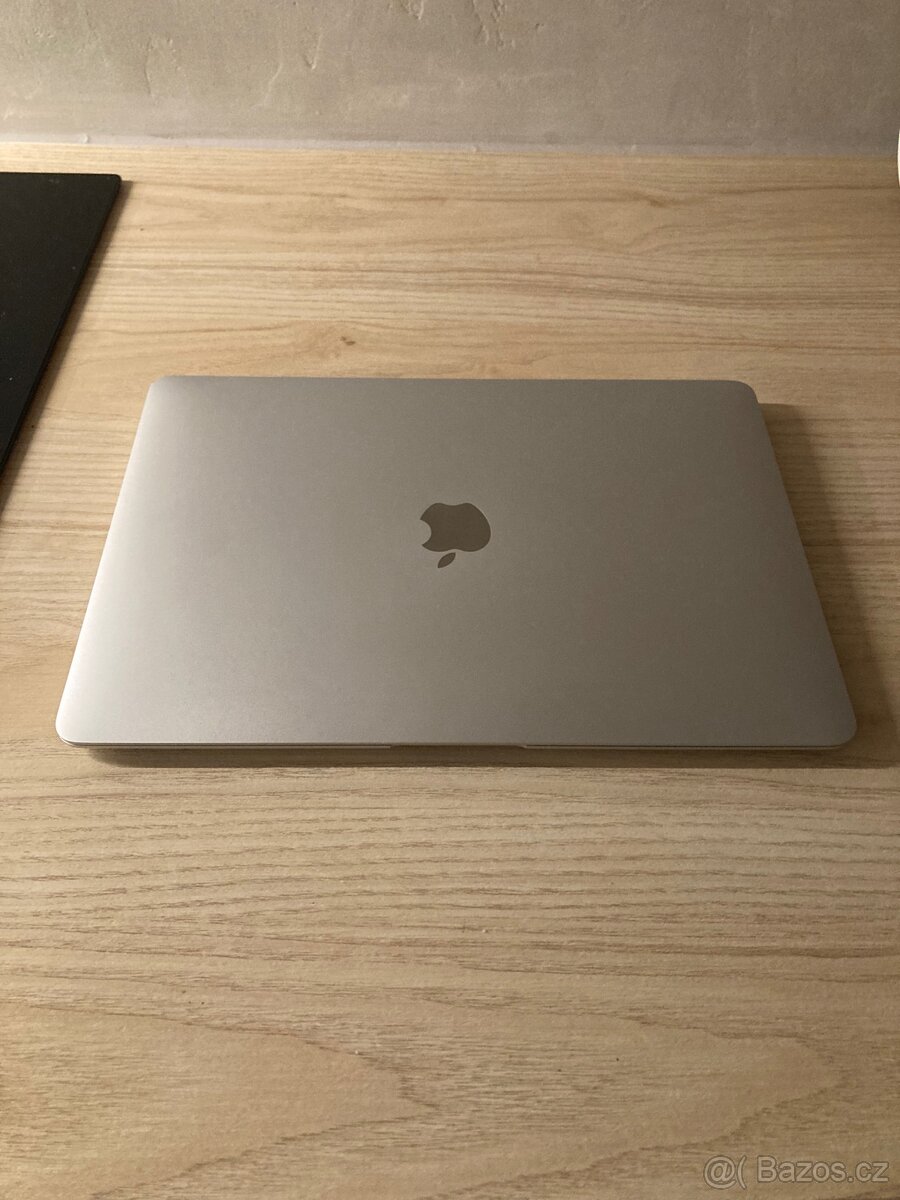 macbook air m1 - 4