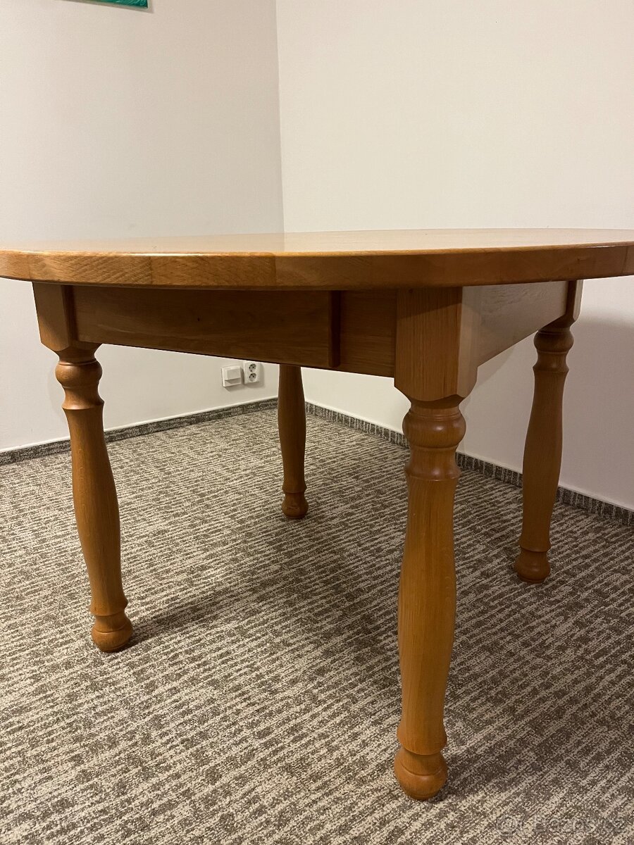Dubový jídelní stůl - 4